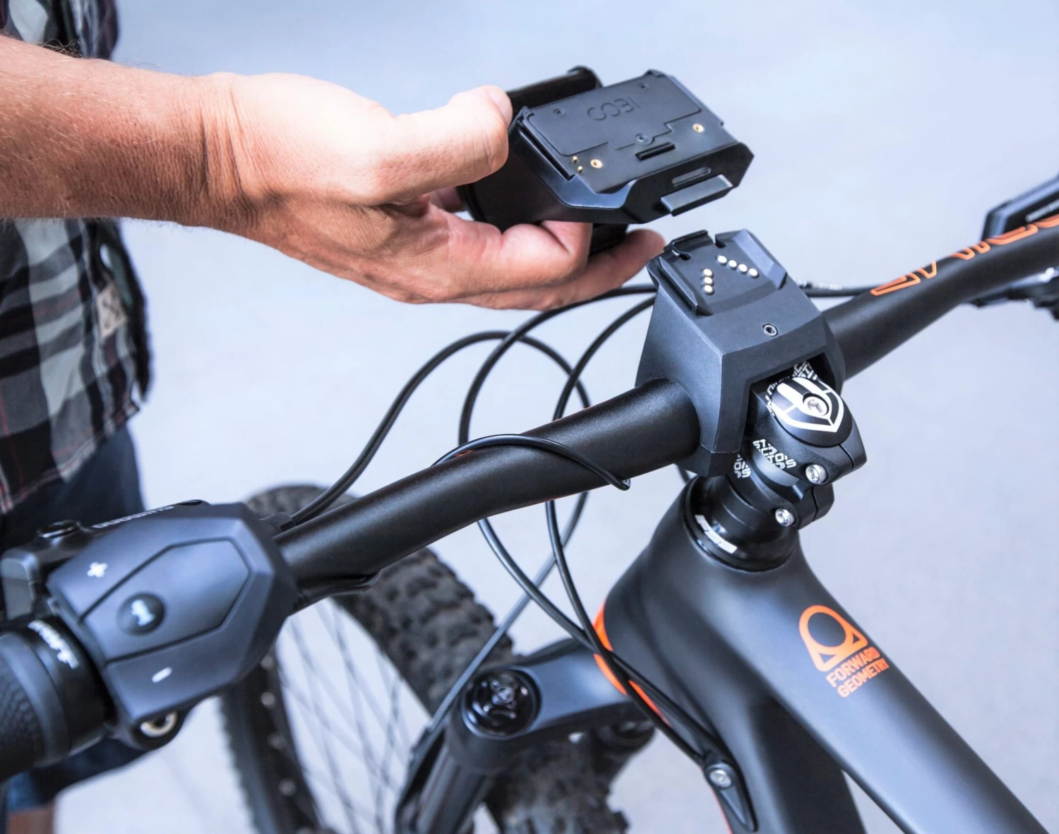 Bosch EBike - COBI.Bike Hub Avec éclairage Avant AmbiSense 3 Bosch EBike - COBI.Bike Hub Avec éclairage Avant AmbiSense – Image 3